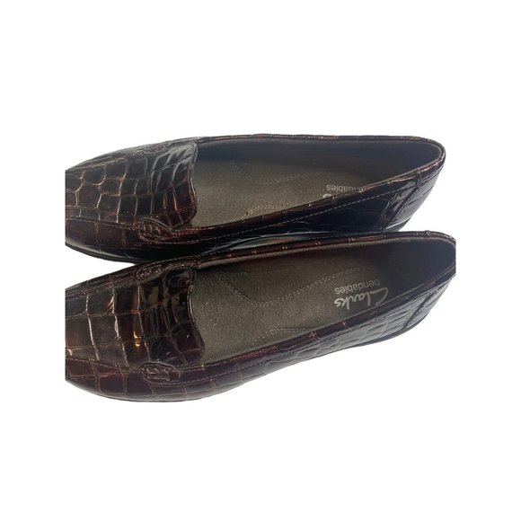 Clarks bendables brown faux croc slip on loafer size 7M - Picture 4 of 7